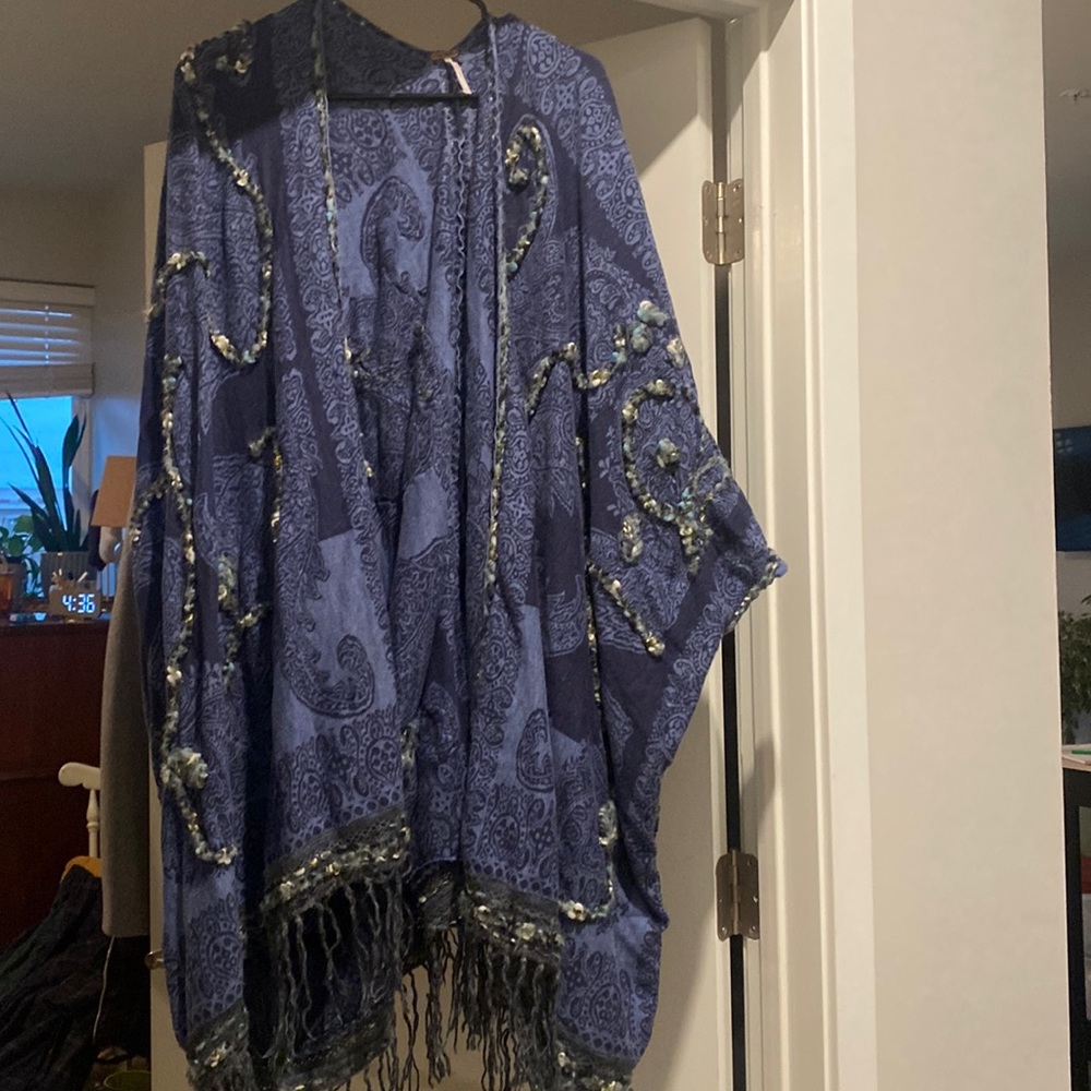 Free People Sweater/ Shaw/ Poncho